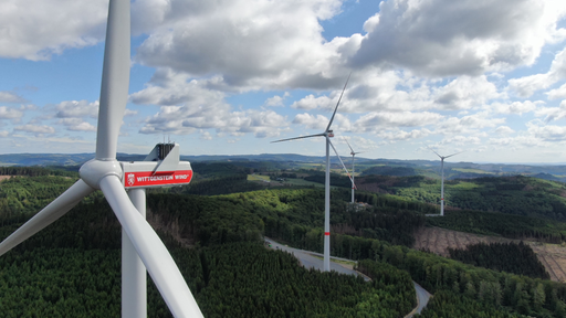 Drei Windräder auf dem Prenzenberger Kopf bei Bad Berleburg