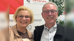 Anke Kalina und Ernst Thomas machen die Ausbildung für Ehrenamtliche im Hospizdienst