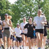 Gruppenbild des Up Running Clubs bei gemeinsamen Lauf
