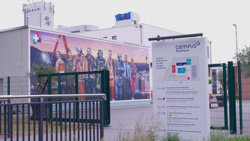 Eingangsbereich Feuerwehr + Rettungsdienst Campus Stockheim