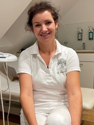 Dr. med. Anna Küsters in ihrer Praxis.