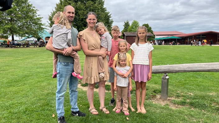 Foto einer jungen Familie