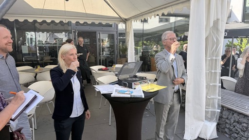 Inhaber des Eierlikörherstellers William Verpoorten und seine Tochter Viktoria Verpoorten.