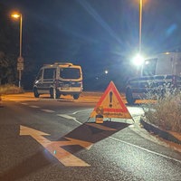 Kontrollposten am Anna-Gelände bei Nacht
