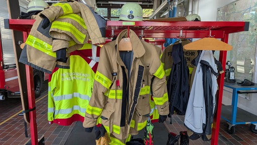 Die Arbeitsmontur der Feuerwehr.