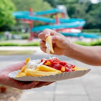 Freibad Pommes mit Mayo und Ketchup