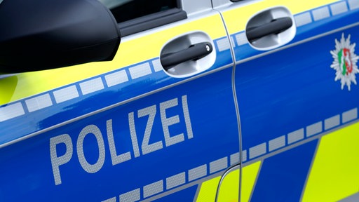 Ein Streifenwagen der Polizei NRW