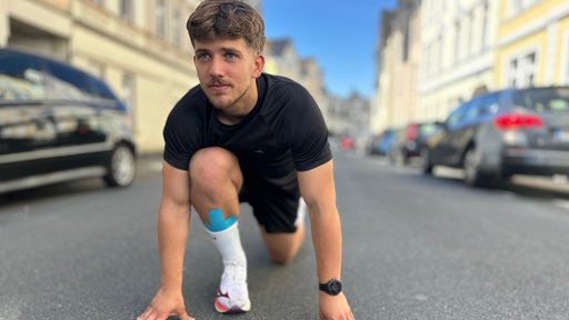 Ardi (20) aus Solingen läuft bis in den Kosovo