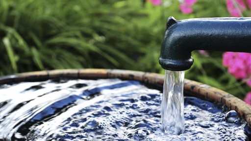 Zu sehen ist ein Brunnen