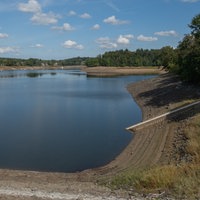 Bevertalsperre in Hückeswagen vom Aussichtspunkt am Damm aus