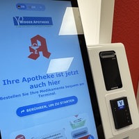 Medikamentenautomat, der aussieht wie ein Bankautomat 