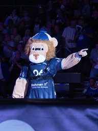 Bergi heizt vor dem Spiel ein
