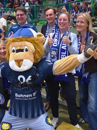Bergi mit seinen Fans