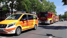 Rettungswagen an einer Straße