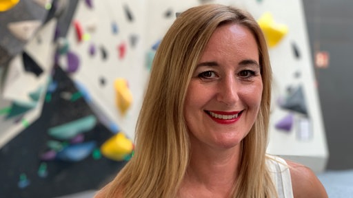 Vanessa Fichtl schaut in die Kamera