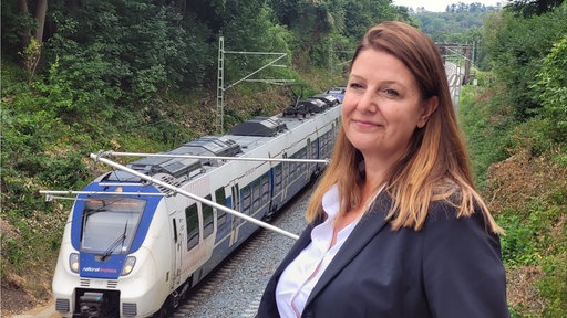 Eine Ingenieurin der Deutschen Bahn