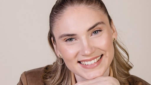 Céleste Spahić, KI-Expertin, im Porträt