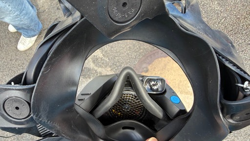 Empfänger mit Display im Helm