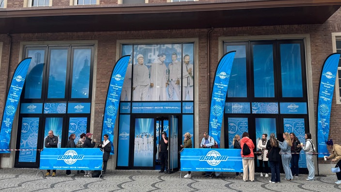 Außenfassade des Pop- Up Shops der Backstreet- Boys
