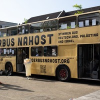 Hörbus Nahost startet Deutschlandtour in Düsseldorf