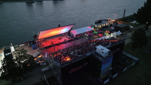  Open-Air-Kino Eröffnung unter extremen Wetterbedingungen?