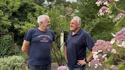 Zwei Männer im Gespräch