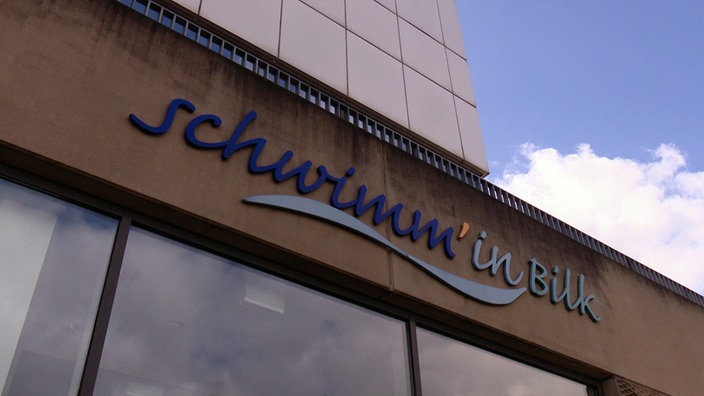 Schwimmbad Bilk von außen