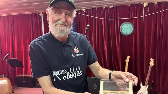 Der 80-jährige Bernd Albers aus Bochum war damals beim Beatles-Konzert in Essen dabei