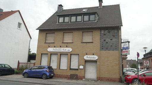 Leerstehendes Gebäude von außen