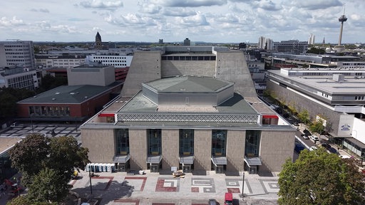 Die Kölner Oper aus der Vogelperspektive