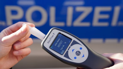 Ein Promilletester der Polizei