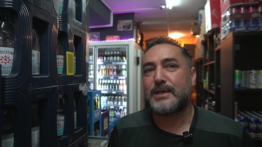  Inan Akay