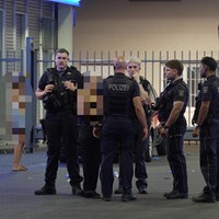 Schüsse in Köln: Polizisten auf einer Kölner Straße