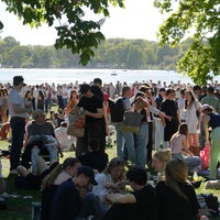 Volle Wiesen am Aasee Münster