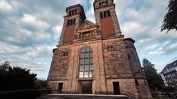 Die St.-Antonius-Kirche von außen