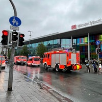 Großer Einsatz von Feuerwehr und Rettungsdienst vorm Hauptbahnhof