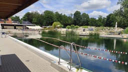 Das Schwimmerbecken im Naturbad Ennigerloh.