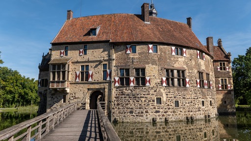 Die Burg Vischering von Außen.