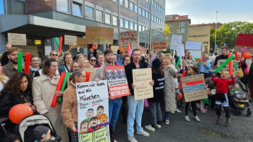 Tageselternprotest in Münster am Ludgeriplatz.