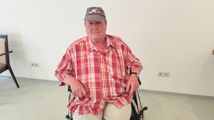 Ein älterer Mann
