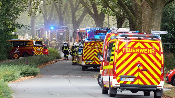 Die Feuerwehr war mit einem Großaufgebot vor Ort.