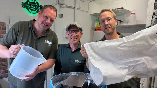 Die drei Hödaho-Gründer in ihrer Brauerei