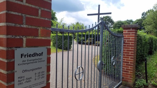 Eingangstor des evangelischen Friedhofs in Dülmen