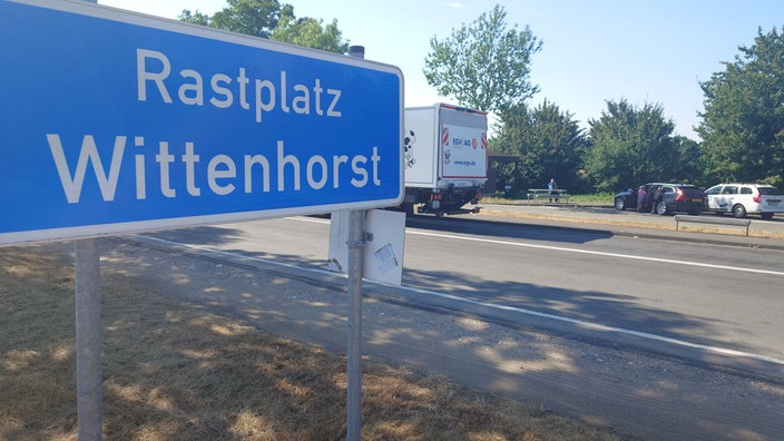 Einfahrtsschild Rastplatz Wittenhorst