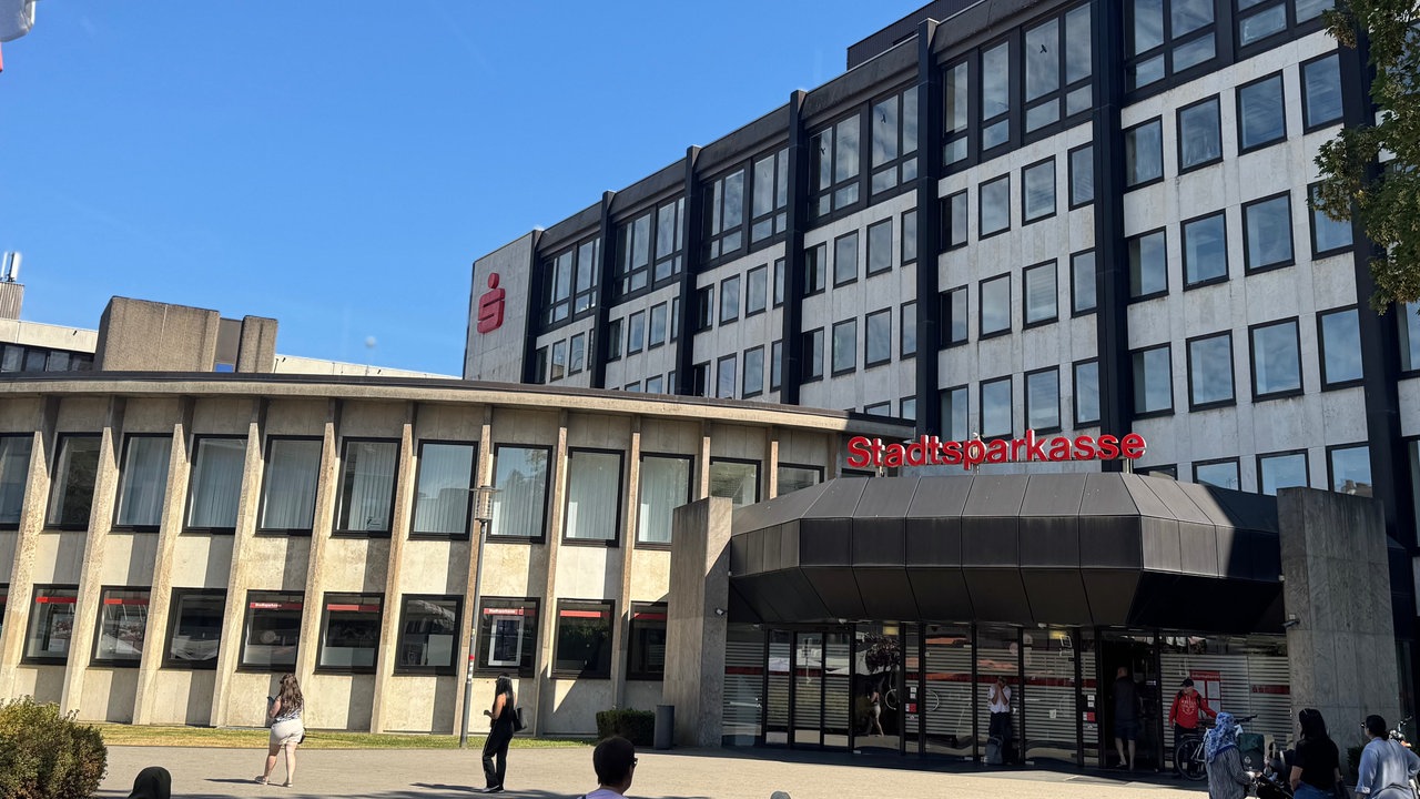 Außenfassade der Sparkasse Mönchengladbach-Rheydt