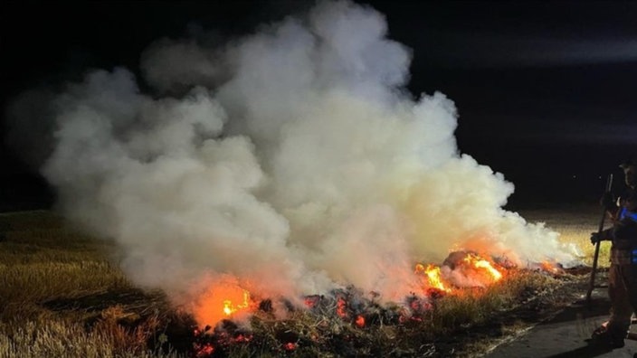 In Korschenbroich hat es in der Nacht auf Freitag mehrere Flurbrände gegeben. Die Feuerwehr war im Einsatz.