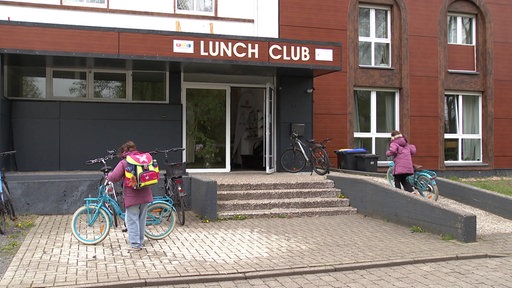 Der Haupteingang des Lunch Clubs in Ahlen