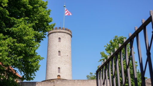 Blicck auf die Bielefelder Sparrenburg bei Sonnenschein