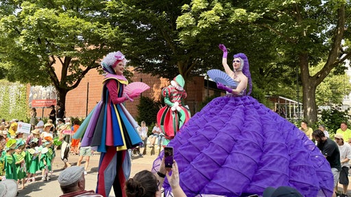 Drei Künstlerinnen beim Carnival in Bielefeld