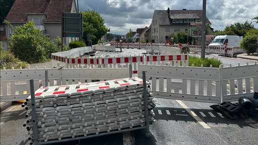 eine abgesperrte Baustelle an der Enger Straße in Herford